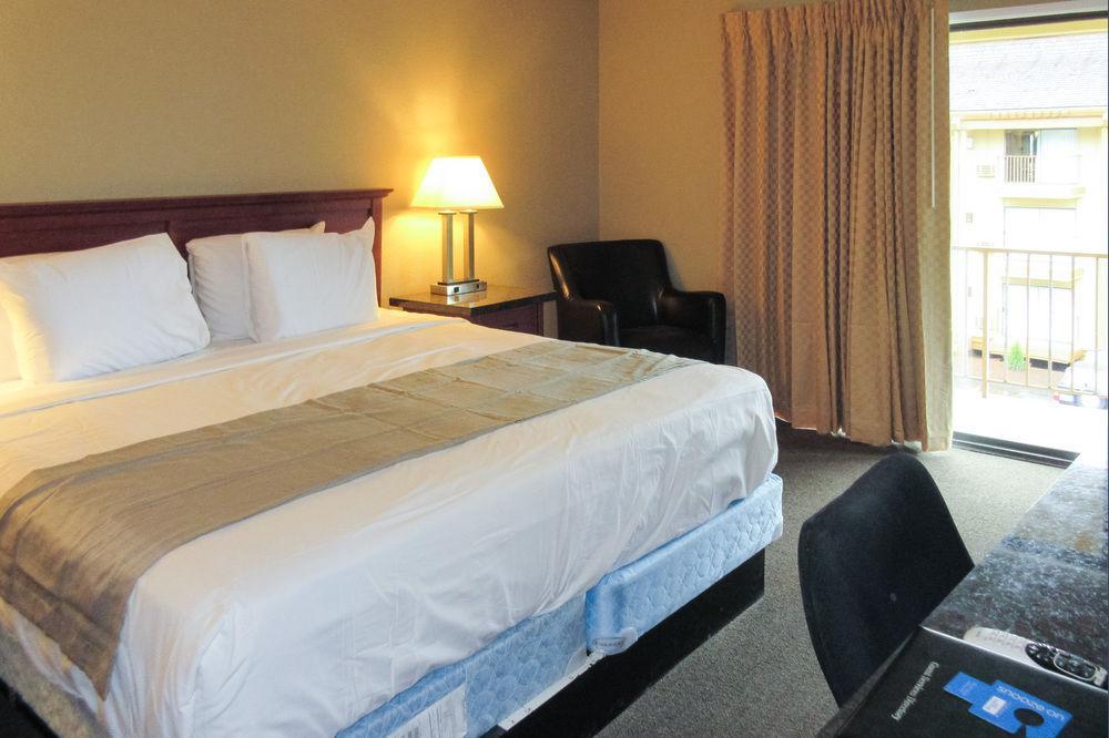 Rodeway Inn & Suites Hwy 217 & 26 W Portland Luaran gambar