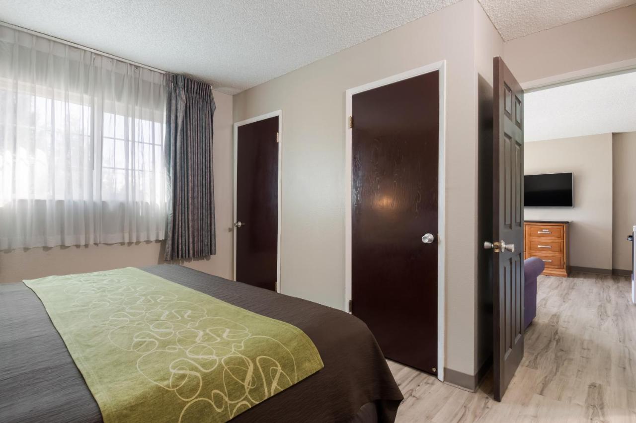 Rodeway Inn & Suites Hwy 217 & 26 W Portland Luaran gambar
